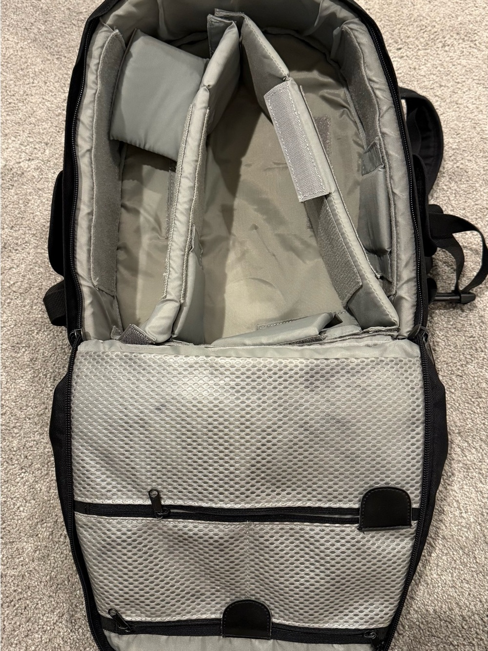 Lowepro Black Padded Camera Backpack - Picture 2 of 3